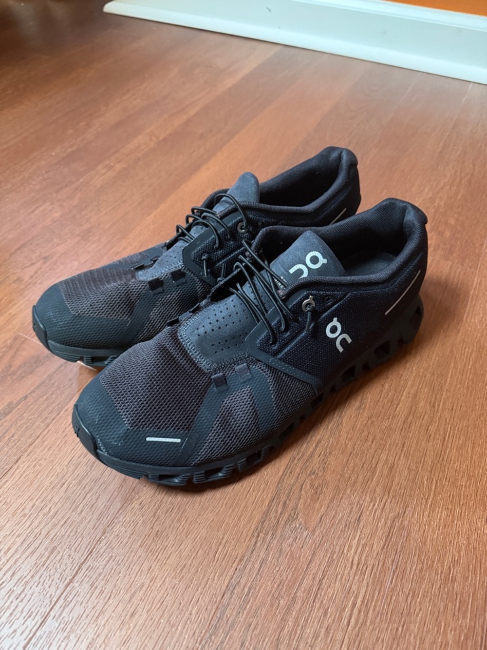 On Cloud 6 sz 10.5 black